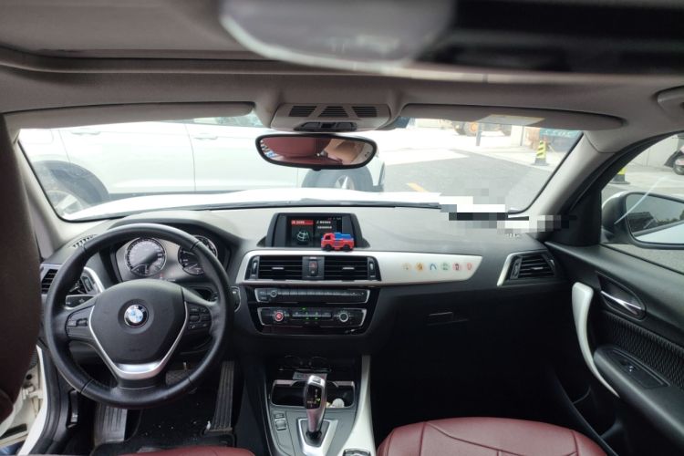 Used BMW 1 Series 2018 118i Leading Model Headliner