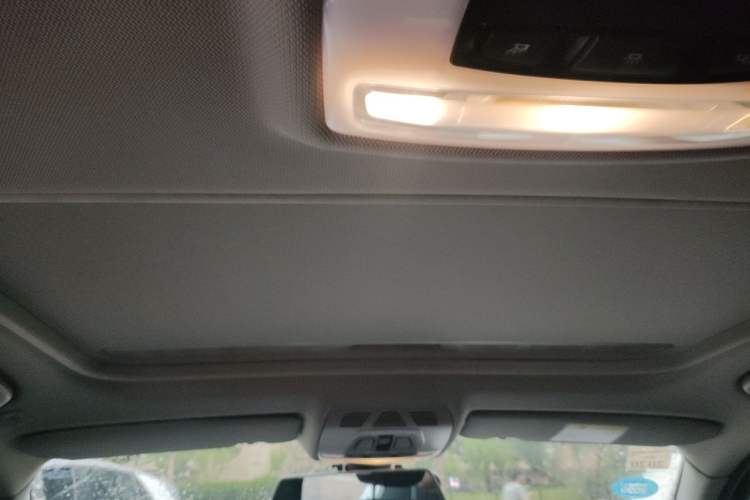 Used BMW 1 Series 2018 118i Leading Model Headliner