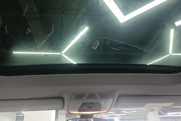 Used BMW 1 Series 2018 118i Sport Edition Headliner