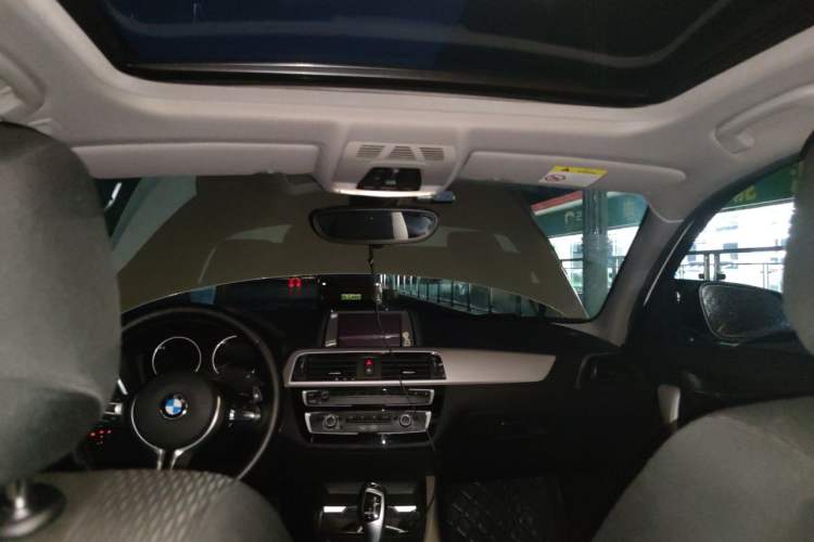 Used BMW 1 Series 2018 118i Leading Model Headliner