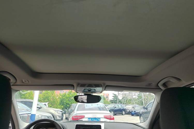 Used BMW 1 Series 2018 120i Design Package Model Headliner