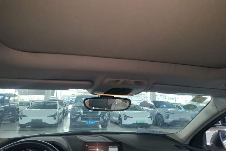 Used BMW 1 Series 2018 120i Design Package Model Headliner