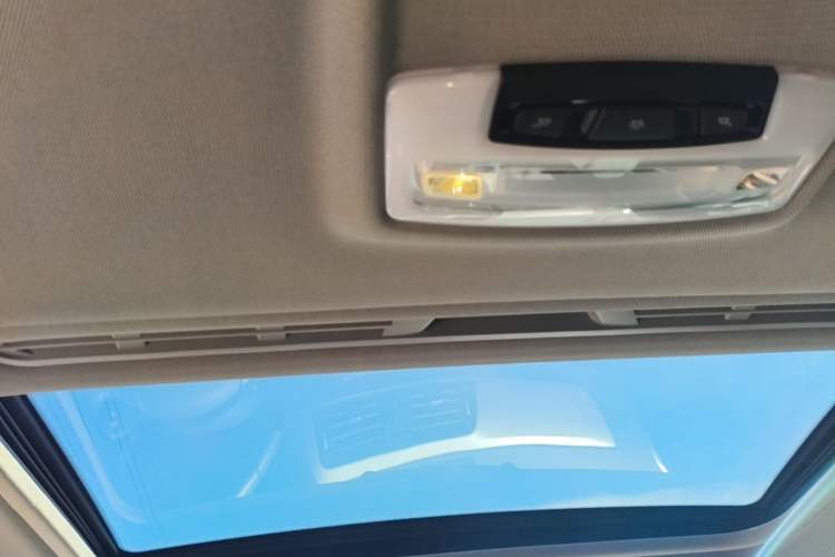 Used BMW 1 Series 2018 118i Leading Model Headliner