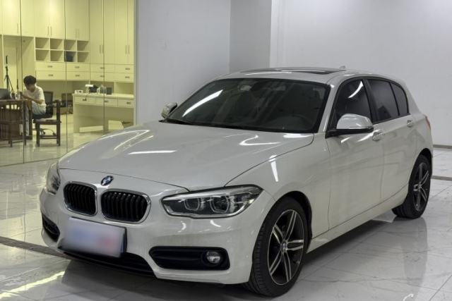 Used BMW 1 Series 2018 118i Sport Design Package