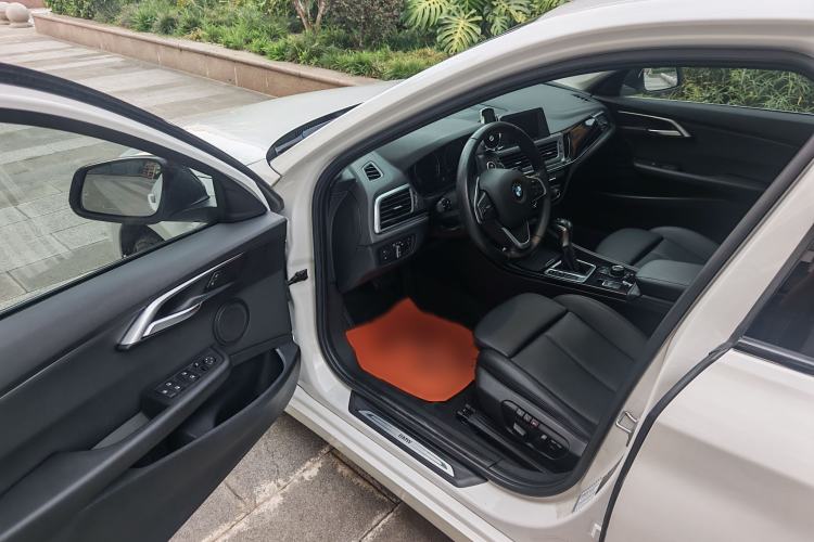 Used BMW 1 Series 2018 Facelifted 118i Sport Edition Interior 1