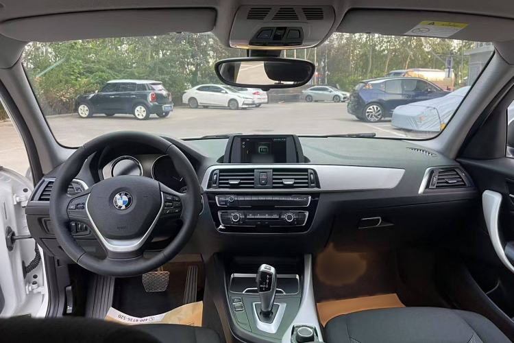 Used BMW 1 Series 2018 118i Leading Model Interior 1
