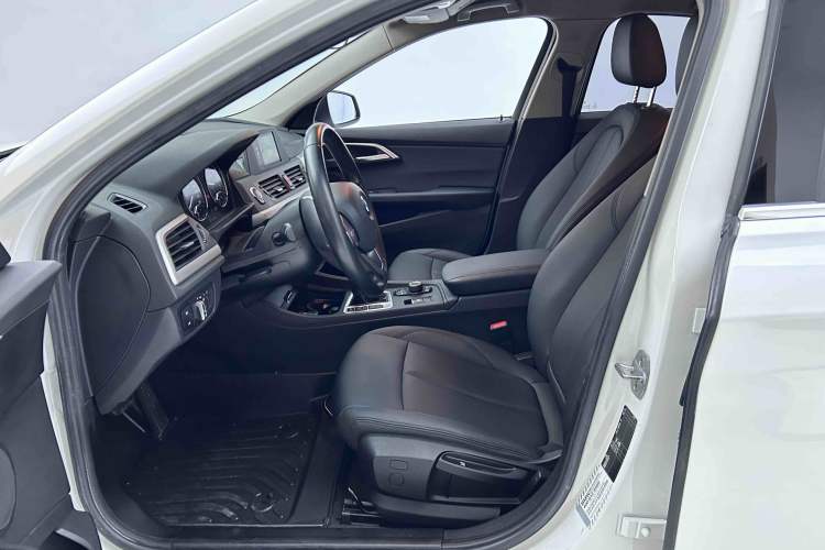 Used BMW 1 Series 2018 Revised 118i Fashion Edition Interior 1