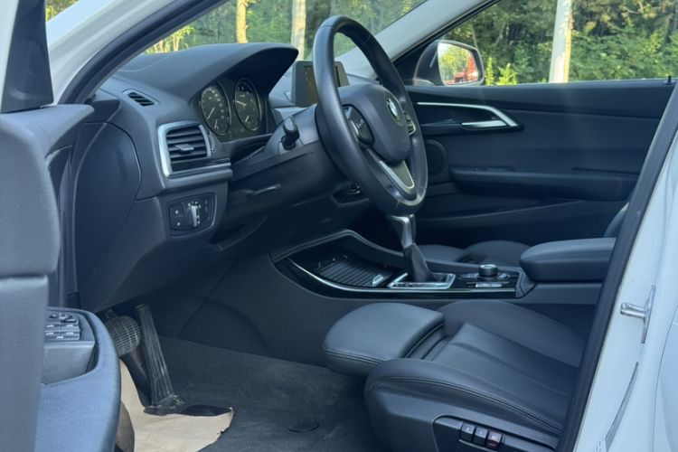 Used BMW 1 Series 2018 Facelifted 118i Sport Edition Interior 1