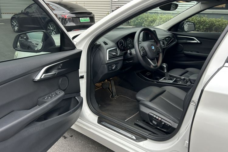 Used BMW 1 Series 2018 118i Sport Edition Interior 11