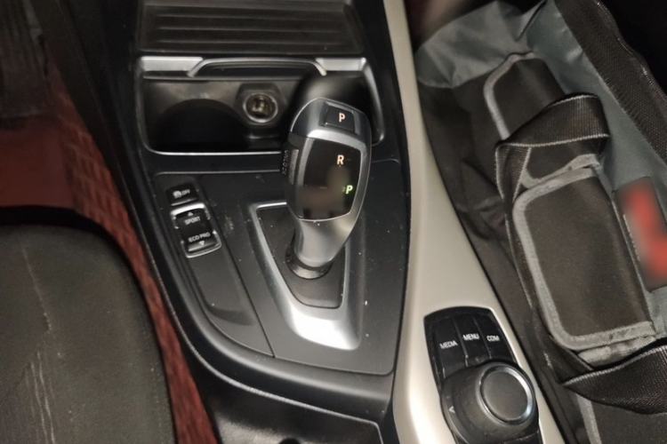 Used BMW 1 Series 2018 118i Leading Model Interior 2