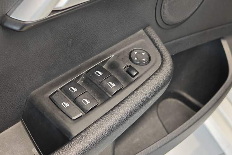 Used BMW 1 Series 2018 Revised 118i Fashion Edition Interior 2