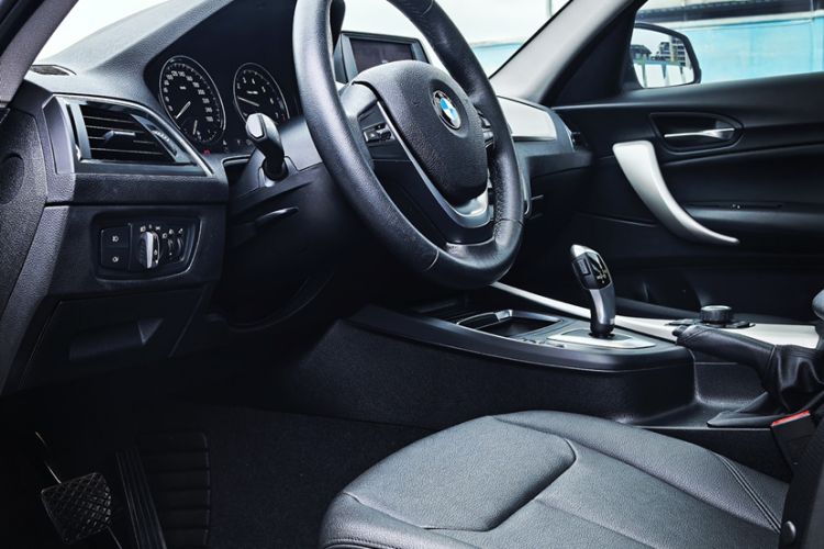 Used BMW 1 Series 2018 118i Leading Model Interior 2