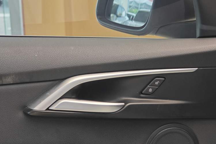 Used BMW 1 Series 2018 Revised 118i Fashion Edition Interior 3