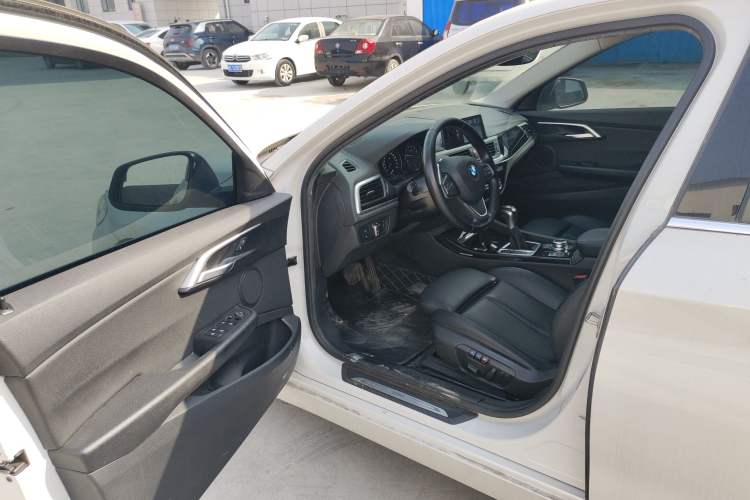 Used BMW 1 Series 2018 118i Design Package Edition Interior 3