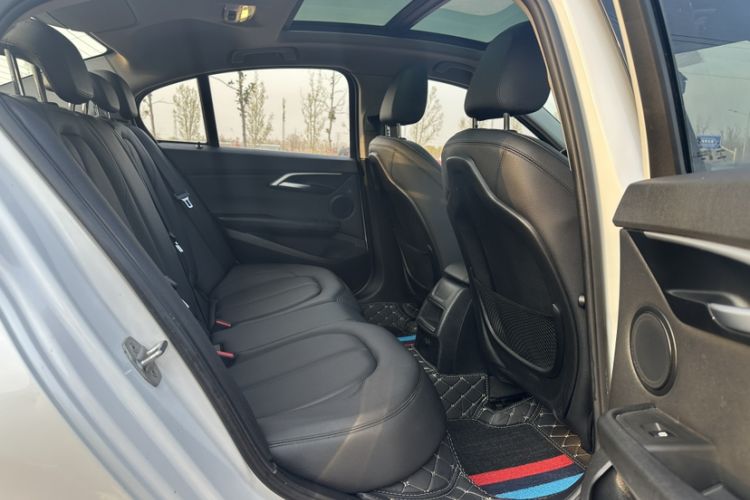Used BMW 1 Series 2018 118i Sport Edition Interior 4