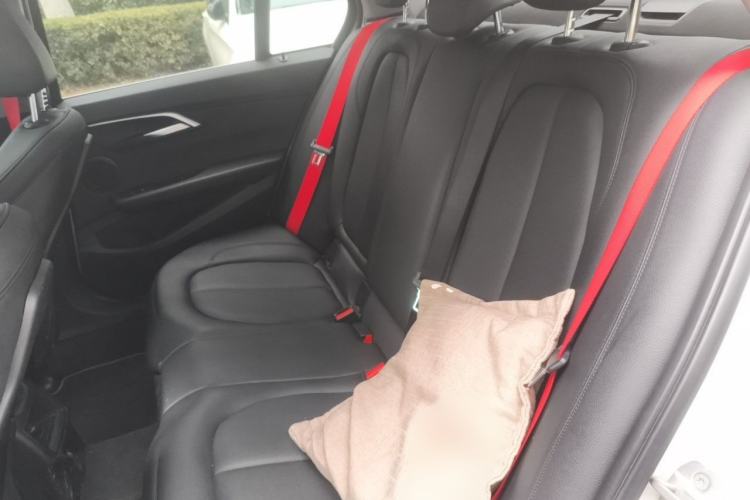 Used BMW 1 Series 2018 118i Sport Edition Interior 4