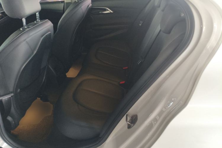 Used BMW 1 Series 2018 118i Sport Edition Interior 4