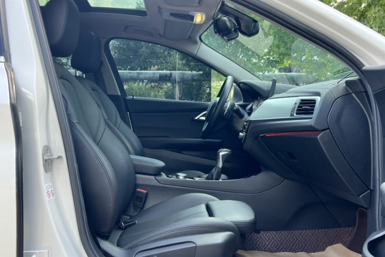 Used BMW 1 Series 2018 120i Design Package Model Interior 4