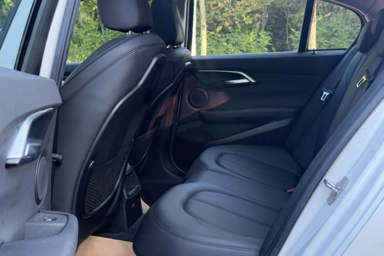 Used BMW 1 Series 2018 Facelifted 118i Sport Edition Interior 4