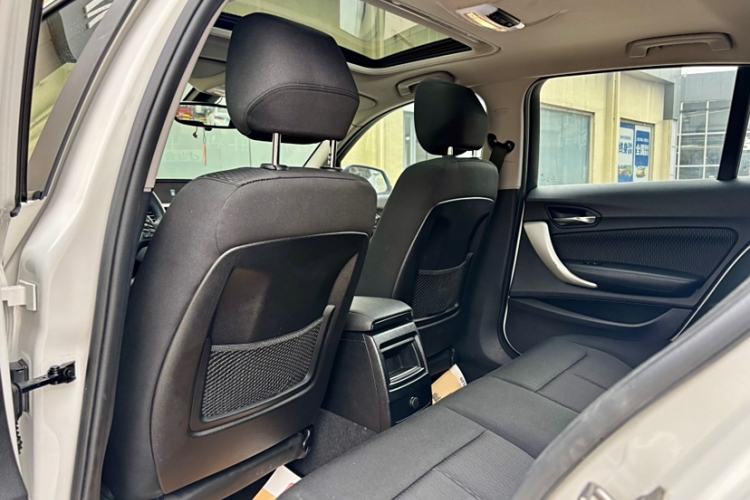 Used BMW 1 Series 2018 118i Leading Model Interior 5