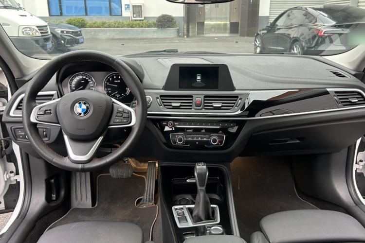 Used BMW 1 Series 2018 118i Sport Edition Interior 5