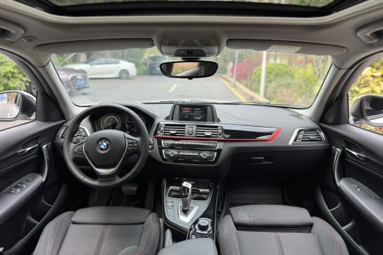 Used BMW 1 Series 2018 118i Sport Design Package Interior 5