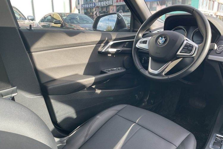 Used BMW 1 Series 2018 Revised 118i Fashion Edition Interior 6