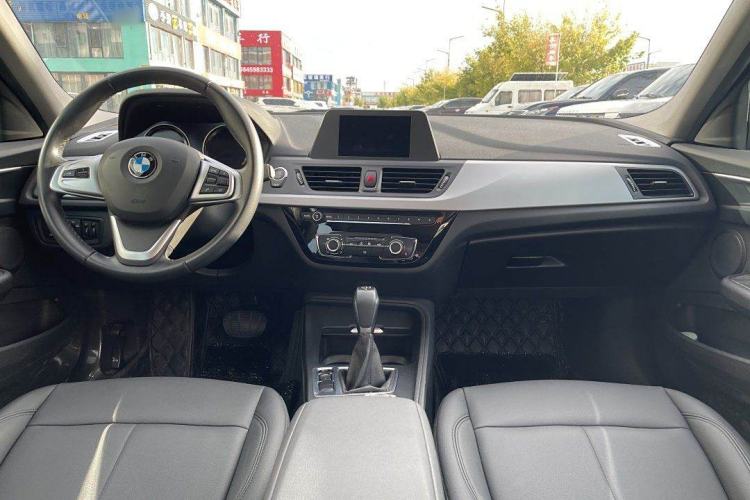 Used BMW 1 Series 2018 Revised 118i Fashion Edition Interior 7