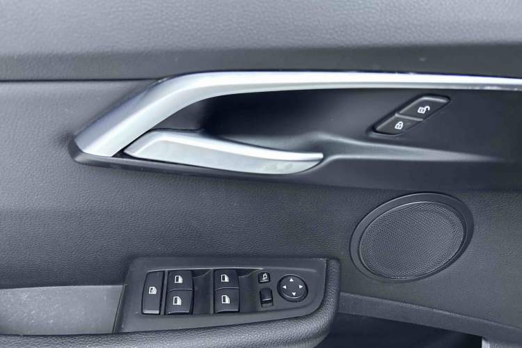 Used BMW 1 Series 2018 Revised 118i Fashion Edition Interior 7