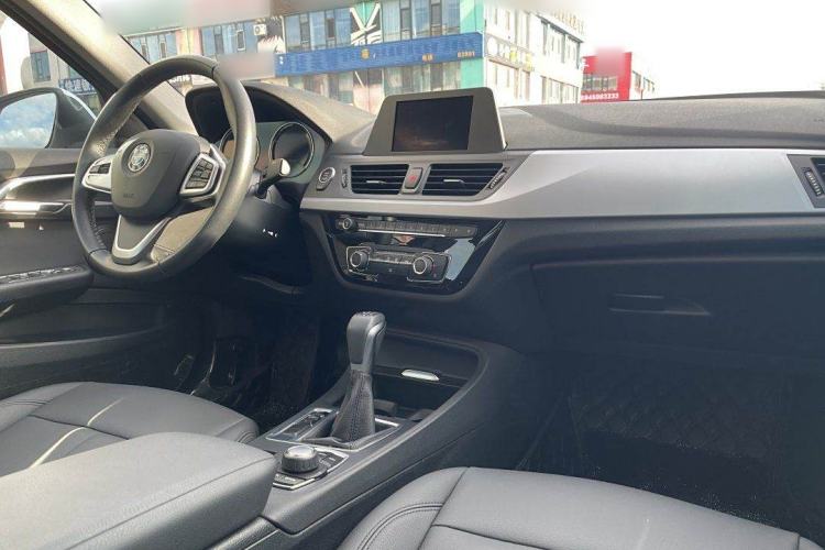 Used BMW 1 Series 2018 Revised 118i Fashion Edition Interior 8