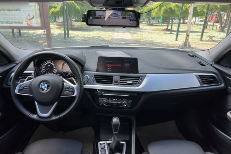 Used BMW 1 Series 2018 120i Design Package Model Interior 8
