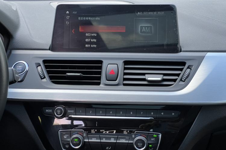 Used BMW 1 Series 2018 120i Design Package Model Interior 9