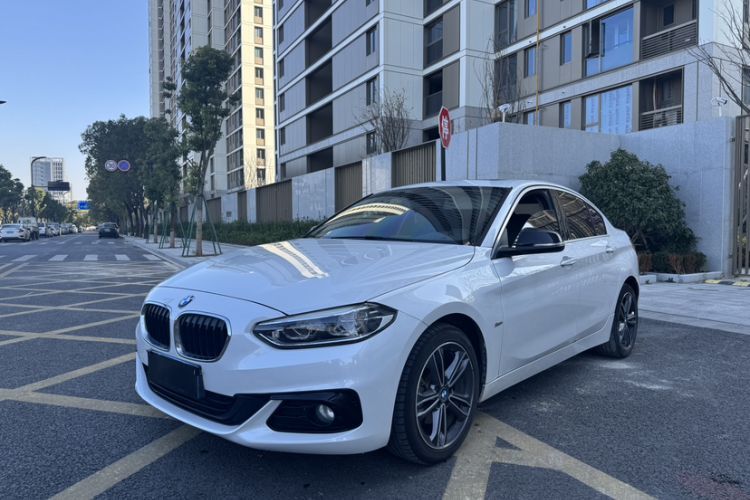 BMW 1 Series 2018 118i Sport Edition usado Guazi used car, China used car export, Used car for sale, Used  cars, Cheapest cars for sale
