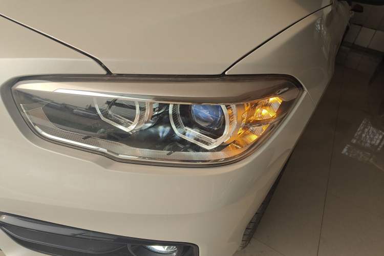 Used BMW 1 Series 2018 118i Sport Design Package Left Front Headlight