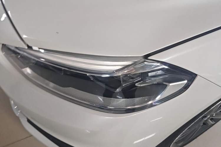 Used BMW 1 Series 2018 118i Sport Edition Left Front Headlight