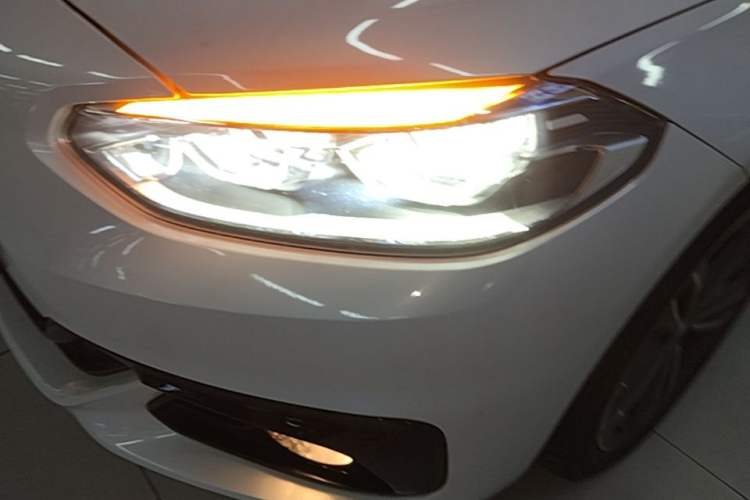Used BMW 1 Series 2018 118i Sport Edition Left Front Headlight