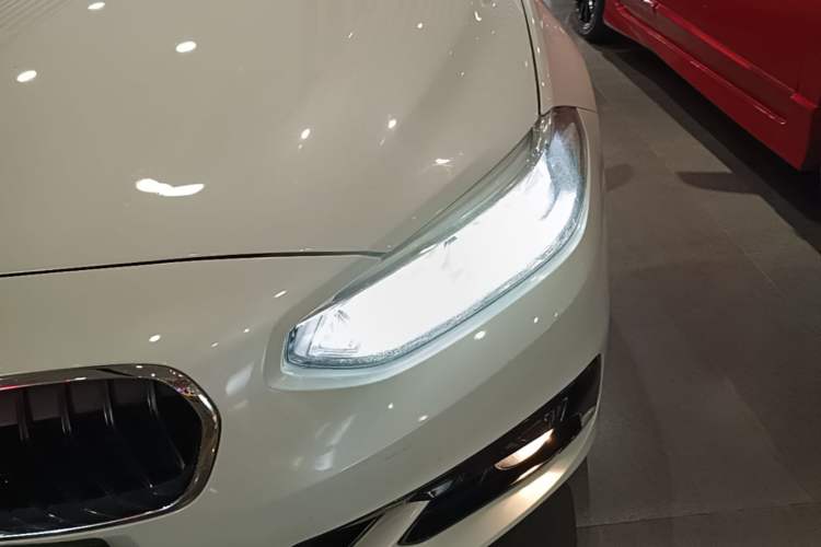 Used BMW 1 Series 2018 Facelifted 118i Sport Edition Left Front Headlight