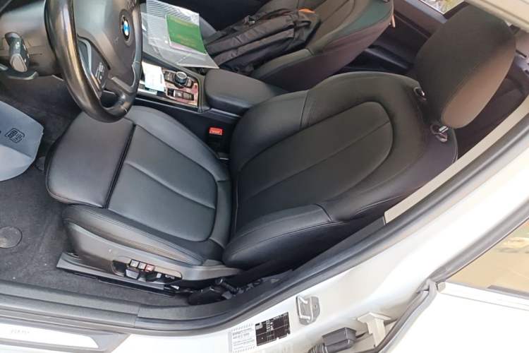 Used BMW 1 Series 2018 118i Sport Edition Left Front Seat