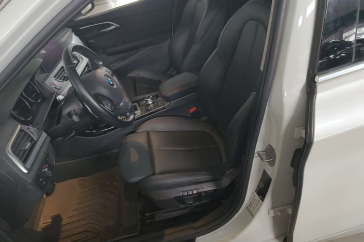 Used BMW 1 Series 2018 120i Design Package Model Left Front Seat