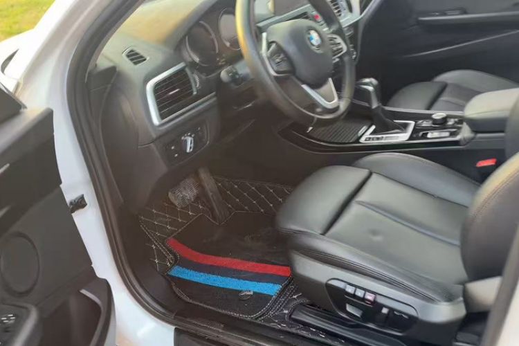 Used BMW 1 Series 2018 118i Sport Edition Left Front Seat