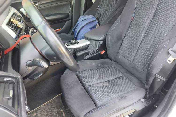 Used BMW 1 Series 2018 120i M Sport Package Left Front Seat