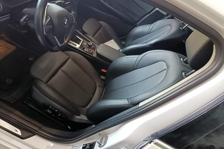 Used BMW 1 Series 2018 118i Sport Edition Left Front Seat