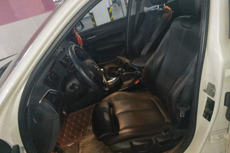 Used BMW 1 Series 2018 118i Sport Design Package Left Front Seat