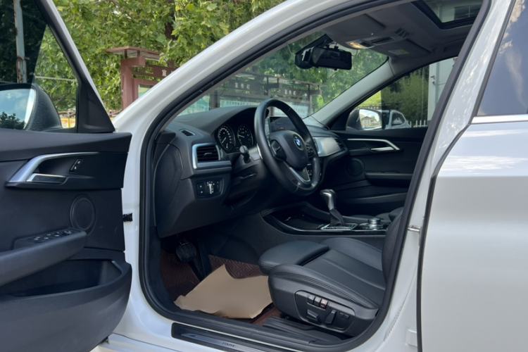 Used BMW 1 Series 2018 120i Design Package Model Left Front Seat