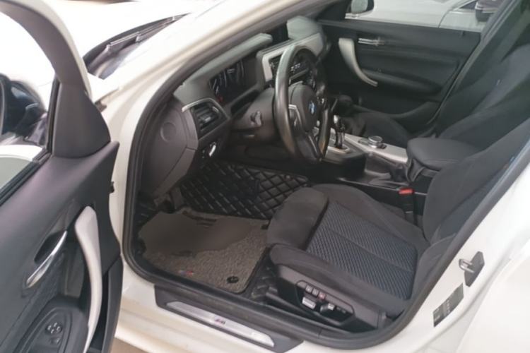 Used BMW 1 Series 2018 120i M Sport Package Left Front Seat