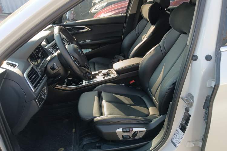 Used BMW 1 Series 2018 118i Sport Edition Left Front Seat