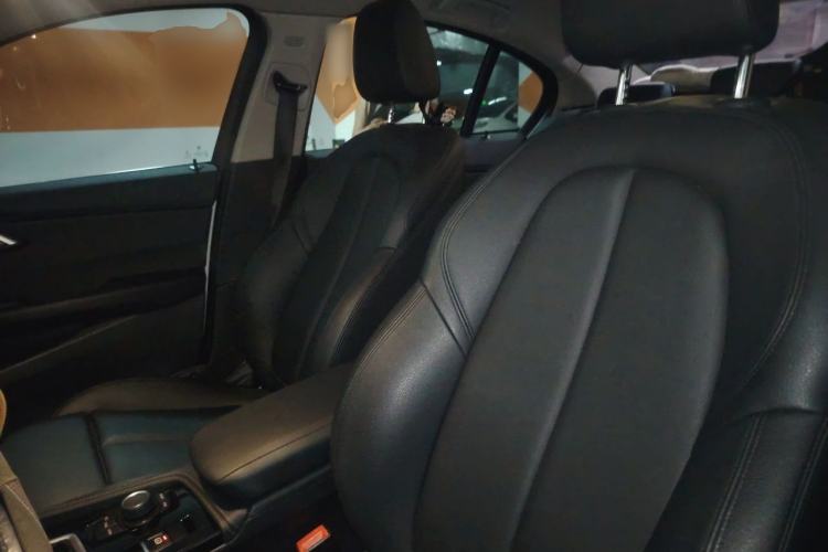 Used BMW 1 Series 2018 118i Sport Edition Left Front Seat