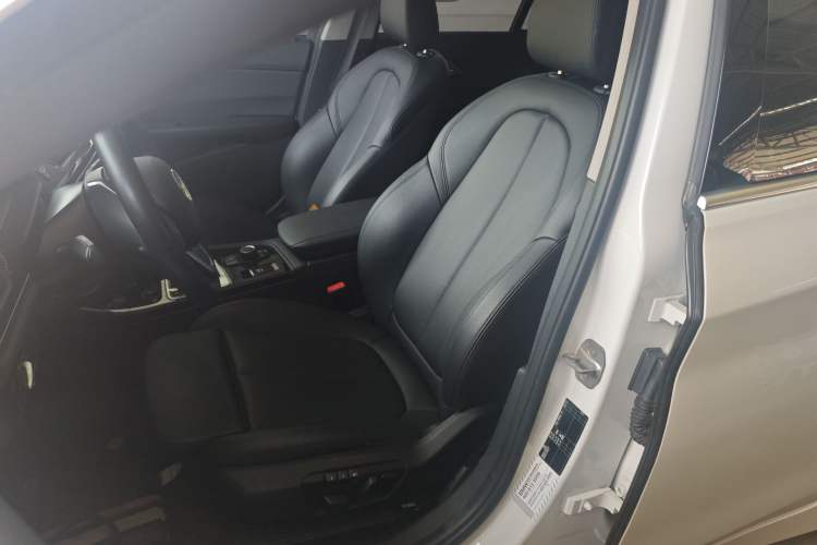 Used BMW 1 Series 2018 118i Sport Edition Left Front Seat