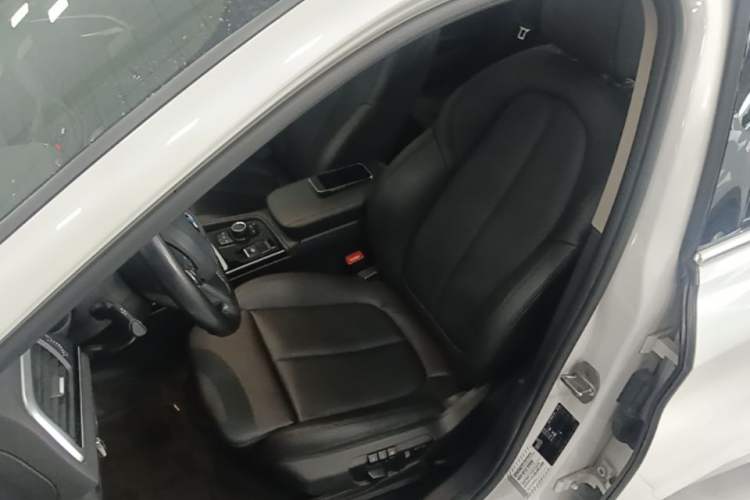 Used BMW 1 Series 2018 118i Sport Edition Left Front Seat