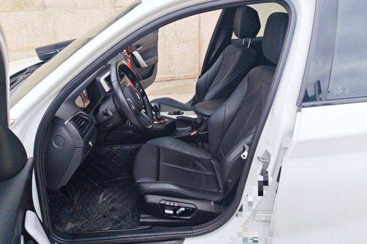 Used BMW 1 Series 2018 120i M Sport Package Left Front Seat